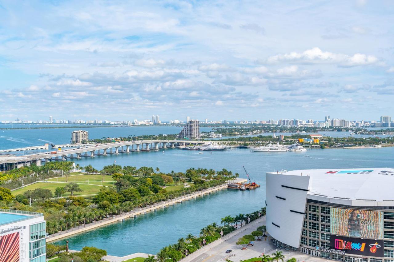Global Luxury Suites Miami Worldcenter Exterior photo